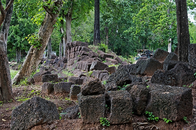 29-Prasat Sdok Kok Thom (2009)-007
